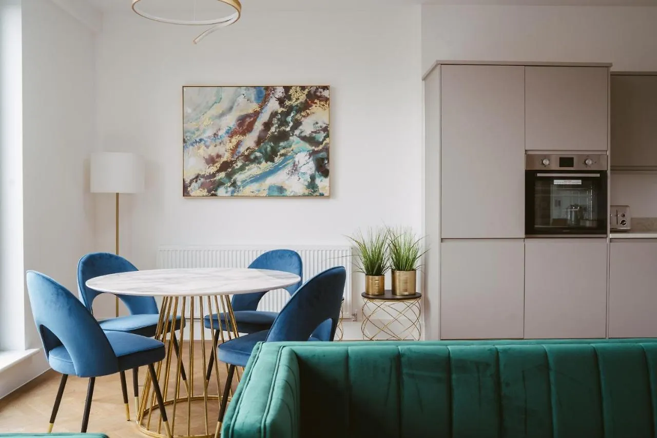יורק Apartment 11 Penthouse 2 Bedrooms, Sleeps 4