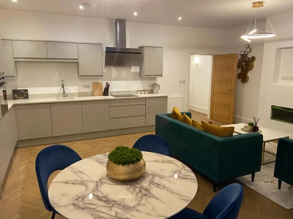 בית נופש יורק Apartment 11 Penthouse 2 Bedrooms, Sleeps 4 בריטניה